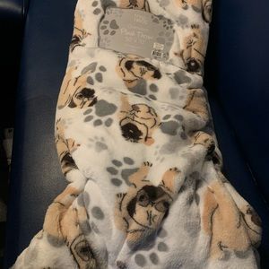 tiny Paws Pug Plush throw! 🐾